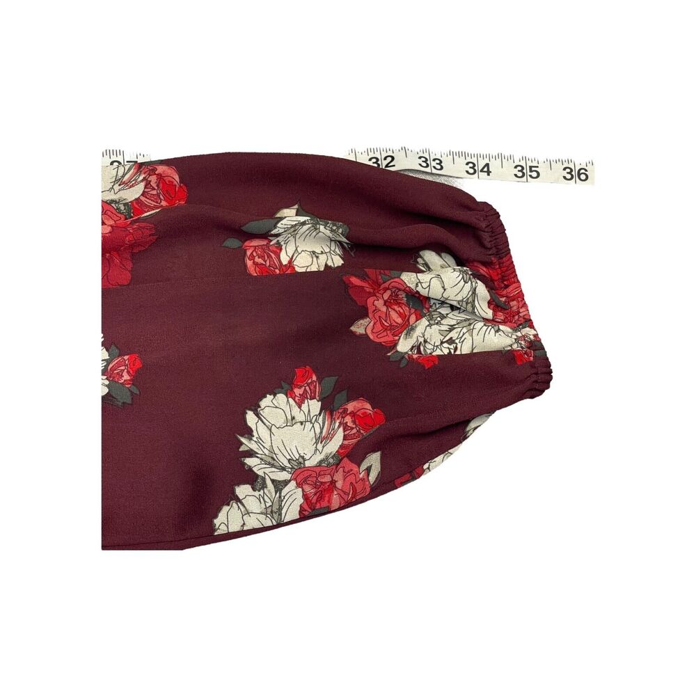 Maurices Blouse Women's 2 Maroon Floral Print Twisted Lattice V-Neck Relaxed Fit - Picture 6 of 6